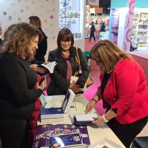 El tarot numerológico "Las Luces de Nuit" en la feria del libro, Argentina 2022