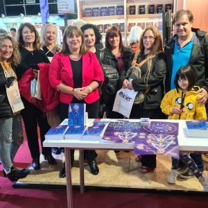 El tarot numerológico "Las Luces de Nuit" en la feria del libro, Argentina 2022