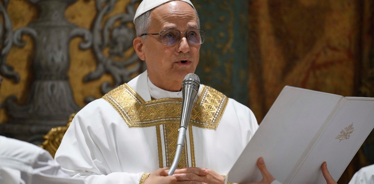 Lee más sobre el artículo CLARIN – León XIV según la numerología: el Papa llega con la energía del número 7 y una misión espiritual